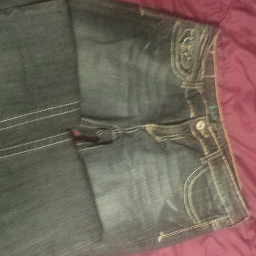 Ariya jeans